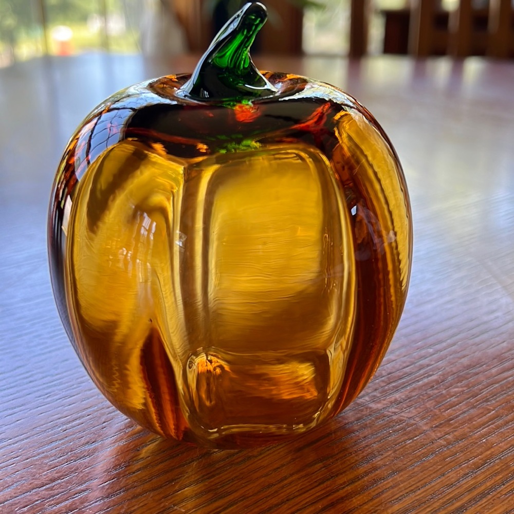 Blenko Optical Illusion Glass Pumpkin